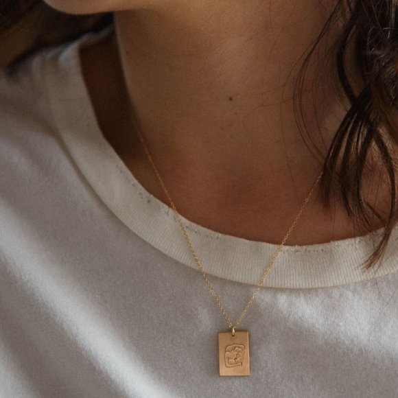 GLDN Toujours Necklace - Picture 3 of 4